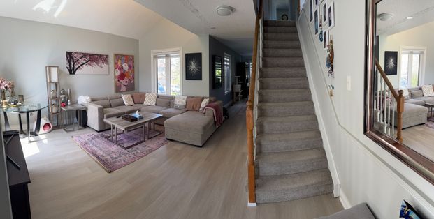 For Lease - 2 Ross Linton Drive, Aurora, Ontario - Photo 1