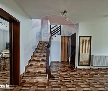 Casa individuala de inchiriat | 5 camere | Cristian - Fotografie 6