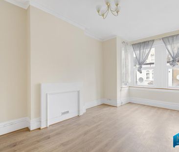 4 bedroom apartment to rent - Photo 4