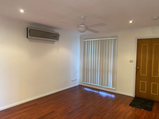 3 Bedroom Home - Convenient Location - Photo 1