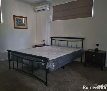 CITY CENTRE EXECUTIVE APARTMENT - Photo 5