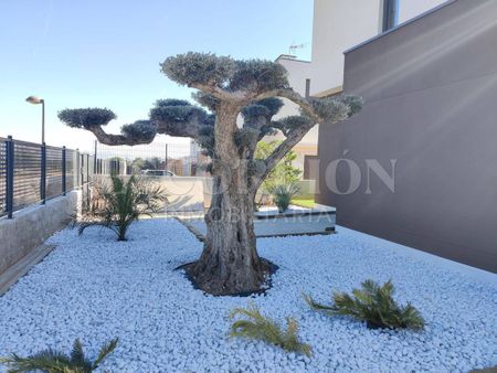 Luxury 4 room Detached House for rent in Bétera, Spain - Photo 5