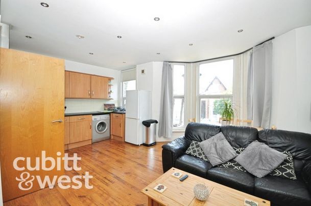 2 bedroom apartment to rent - Photo 1