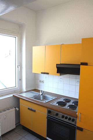 Attraktive 3 Zimmer-Wohnung am Rand der Schelfstadt zu mieten! - Foto 2