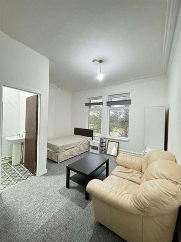 Ash Tree Road, Manchester, M8 - Photo 2