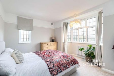 Green Tiles, Green Tiles Lane, Denham, Uxbridge, UB9 - Photo 5