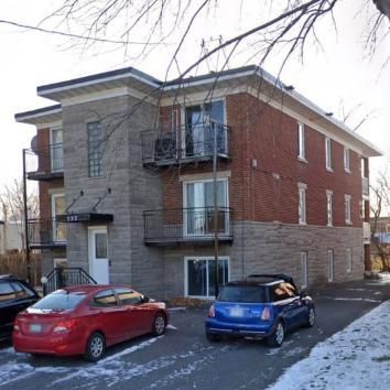 4 1/2 Chomedey 2e Etage + Stationnement - Photo 3