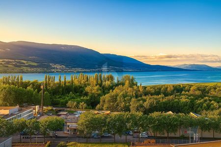 VUE IMPRENABLE SUR LE LAC ET LA VILLE - Photo 5