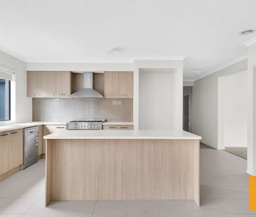 Spacious Family Home - Photo 6