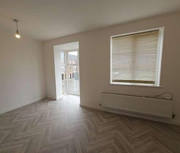 Molyneux Square, Hampton Vale, PE7 - Photo 3