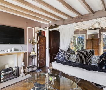 Location Appartement Paris 8 2 Pièces 50 m² - Photo 3