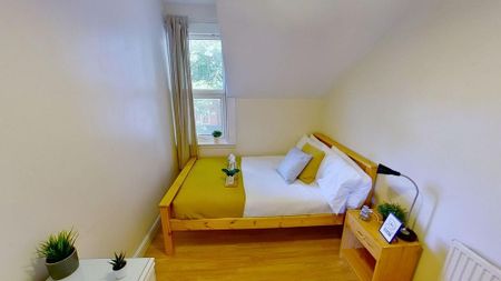 7 bedroom property to rent - Photo 4