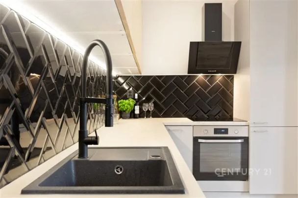 Pronájem moderního bytu 3+kk po kompletní rekonstrukci v klidné části Ostravy - Photo 1