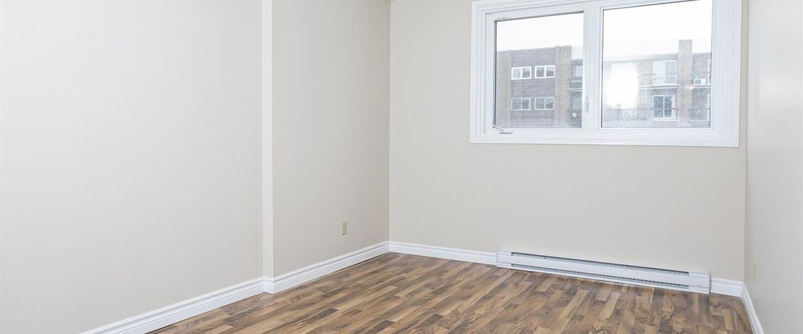Complexe Du Parc II - 4.5 - 110 Rue St-Francois Nord, Sherbrooke - Photo 1