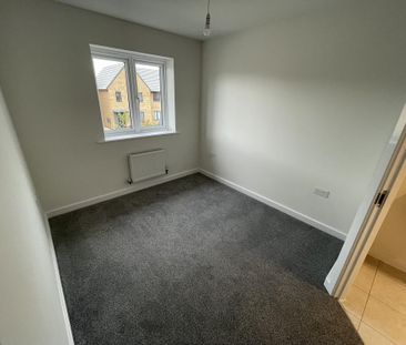 3 bedroom semi-detached house to rent - Photo 6