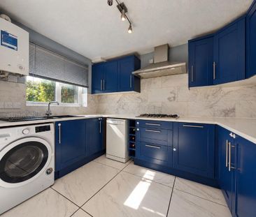 3 bedroom terraced house to rent - Photo 5