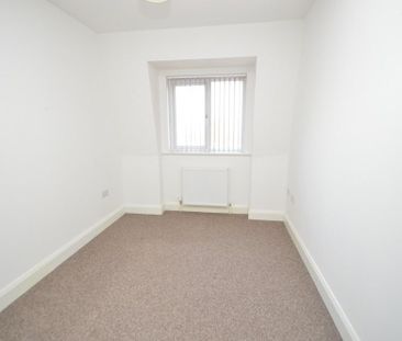 3 Bedroom Flat To Rent - Photo 5