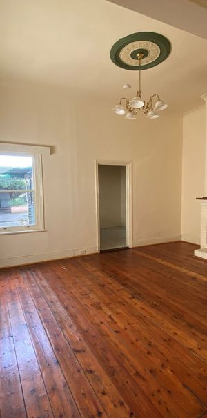 21 Sutherland Street, Brunswick VIC 3056 - Photo 1