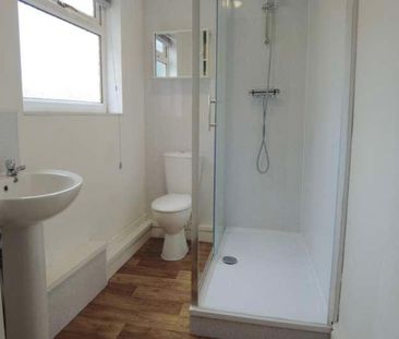 St. Andrews Street - Offer Below!!!, LN5 - Photo 6