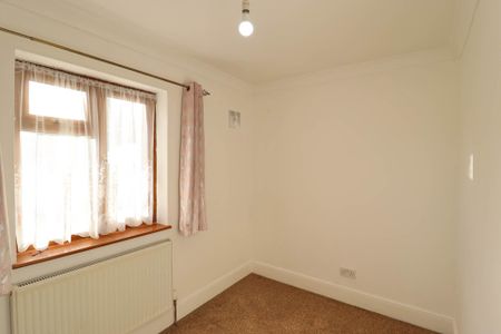 Plumer Road, High Wycombe - Photo 3