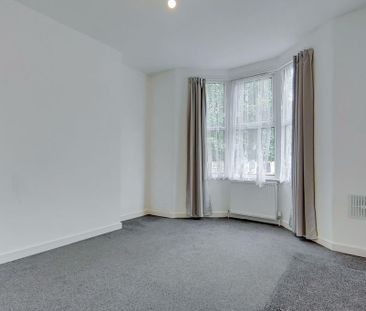 2 bedroom ground floor flat to rent - Photo 4