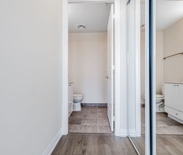 For Lease - 35 Watergarden Drive Unit# 919, Mississauga, Ontario - Photo 1