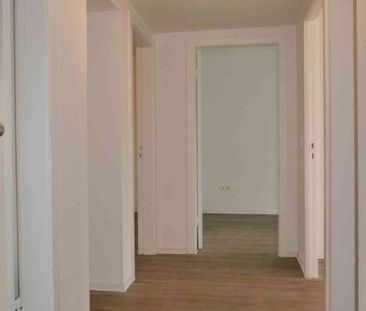 Die Gelegenheit: vollsanierte 3-Zimmer-Wohnung im EG eines Mehrfami... - Foto 5