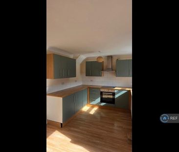 3 bedroom terraced house to rent - Photo 6