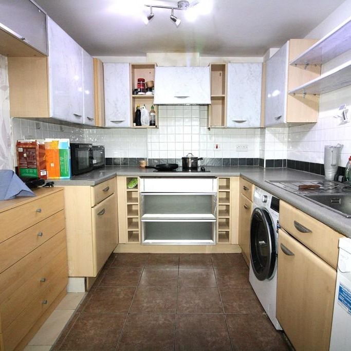 3 bedroom apartment to rent - Photo 1