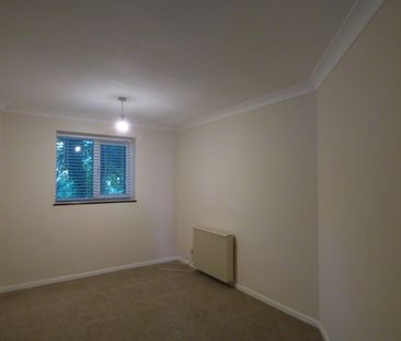 Flat to rent on - Photo 3