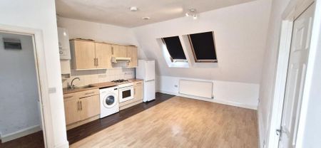 1 bedroom flat to rent - Photo 3