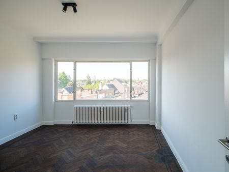 Appartement te huur in Gent met 4 slaapkamers - Photo 2