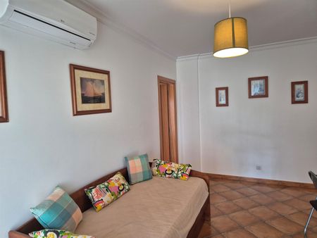 Apartamento T1 em VRSA-Arrendamento - Photo 4