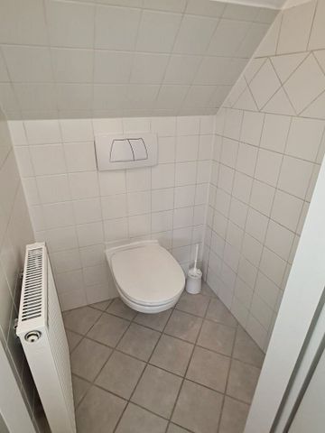 TERRASSENHIT, DACHGESCHOSS, 138 m2 Maisonette mit 45 m2 Terrasse, 3 Zimmer, Wohnküche, Wannenbad, Rembrandtstraße - Foto 5