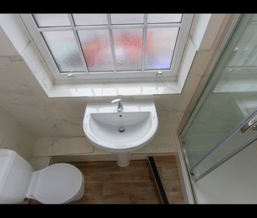 Studio Flat, Gosford Street, CV1 - Photo 1