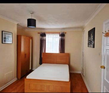 4 Bed Semi-Detached House, Lester Avenue, E15 - Photo 1