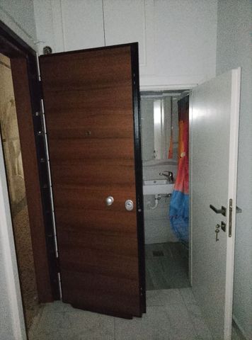 Studio/Γκαρσονιέρα για ενοικίαση Σκεπάρνη (Αμπελόκηποι) - Photo 3