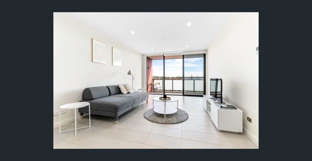 Modern One Bedroom Unit - Photo 1