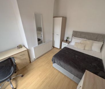 2 bedroom house to rent - Photo 1