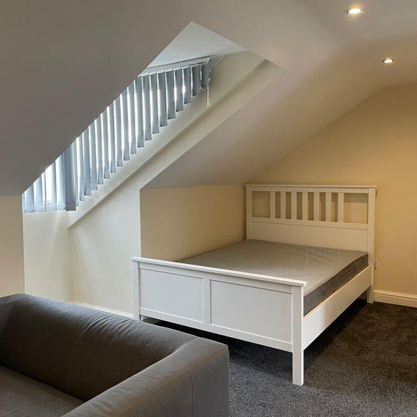 Room 5, 20, Lancaster Street, Newcastle Upon Tyne, NE4 6EU - Photo 1