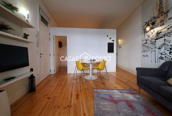 Excelente T1- Junto aos Aliados