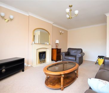 27, Perth Drive, Tingley, Wakefield, West Yorkshire, WF3 1TZ - Photo 1
