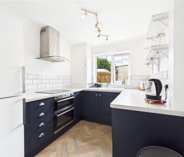 2 bedroom maisonette to rent - Photo 6