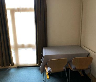 Room in a Shared House, Edward Road, BS4 - Photo 3