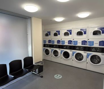 Extra Large High Double Ensuite - Photo 6