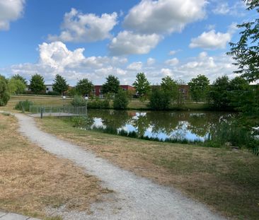 LÄGENHET I LUND, BRUNNSHÖG. Unik hörnlägenhet med ljusinsläpp från ... - Foto 4