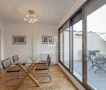 Pleasant 2-bedroom penthouse with terrace for rent in Pla del Real - Photo 5