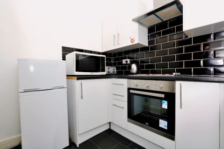 2Bedrooms - Photo 4