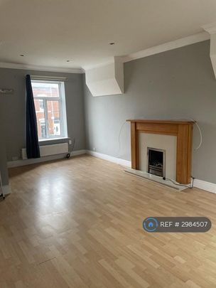 3 bedroom maisonette to rent - Photo 1
