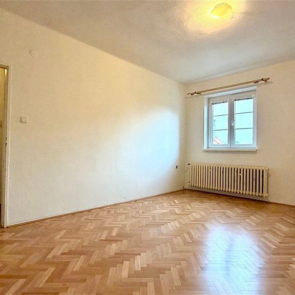 Pronájem bytu 2+1 56 m² - Photo 1